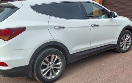 Hyundai Santa Fe III рестайлинг, 2016 год, 2 400 000 рублей, 1 фотография