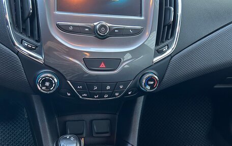 Chevrolet Cruze II, 2018 год, 1 900 000 рублей, 10 фотография