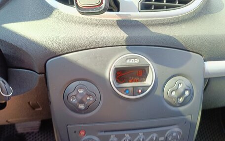 Renault Clio III, 2007 год, 500 000 рублей, 34 фотография