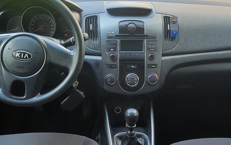 KIA Cerato III, 2011 год, 700 000 рублей, 3 фотография