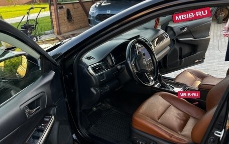 Toyota Camry, 2017 год, 2 000 000 рублей, 11 фотография
