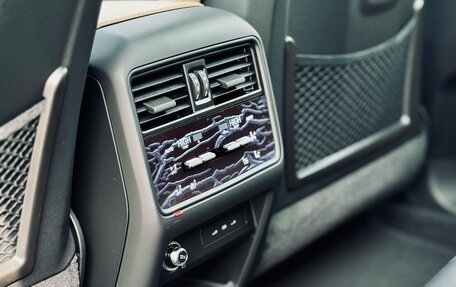 Porsche Cayenne III, 2025 год, 18 500 000 рублей, 29 фотография