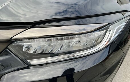 Honda Vezel, 2018 год, 2 200 000 рублей, 9 фотография
