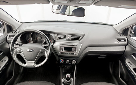 KIA Rio III рестайлинг, 2016 год, 900 000 рублей, 18 фотография