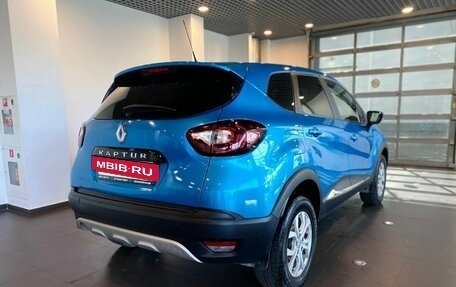 Renault Kaptur I рестайлинг, 2017 год, 1 445 000 рублей, 3 фотография
