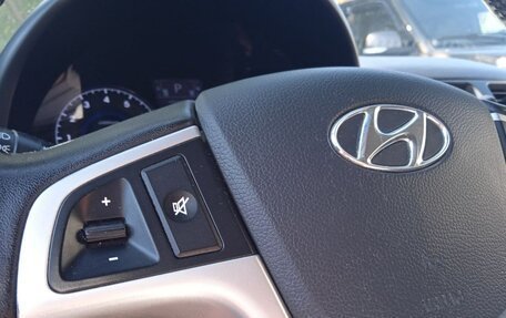 Hyundai Solaris II рестайлинг, 2011 год, 665 000 рублей, 10 фотография