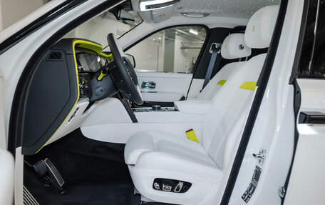 Rolls-Royce Cullinan, 2025 год, 78 990 000 рублей, 16 фотография