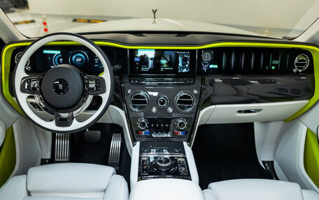Rolls-Royce Cullinan, 2025 год, 78 990 000 рублей, 19 фотография
