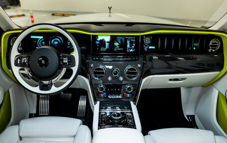 Rolls-Royce Cullinan, 2025 год, 78 990 000 рублей, 21 фотография