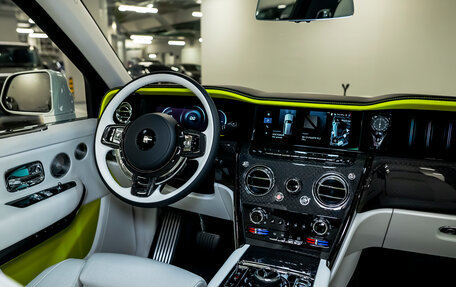 Rolls-Royce Cullinan, 2025 год, 78 990 000 рублей, 20 фотография