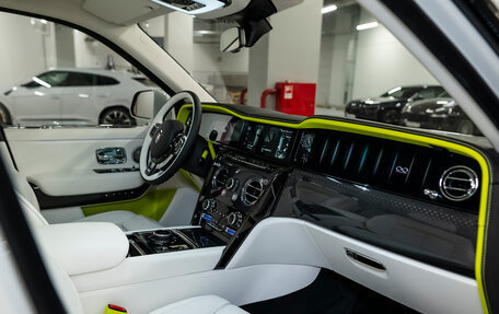 Rolls-Royce Cullinan, 2025 год, 78 990 000 рублей, 24 фотография