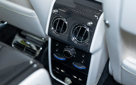 Rolls-Royce Cullinan, 2025 год, 78 990 000 рублей, 31 фотография