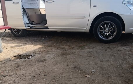 Toyota Raum II, 2011 год, 1 050 000 рублей, 2 фотография