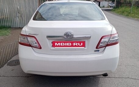Toyota Camry, 2010 год, 700 000 рублей, 3 фотография