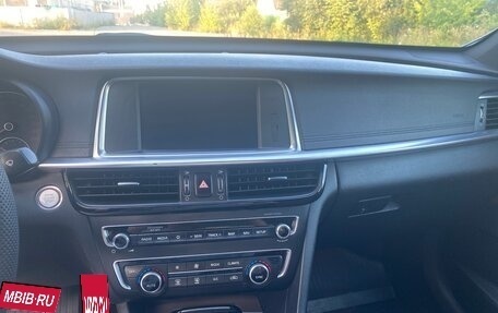 KIA Optima IV, 2018 год, 1 880 000 рублей, 9 фотография