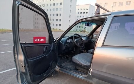 Chevrolet Niva I рестайлинг, 2006 год, 360 000 рублей, 4 фотография