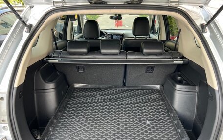 Mitsubishi Outlander III рестайлинг 3, 2014 год, 1 700 000 рублей, 10 фотография