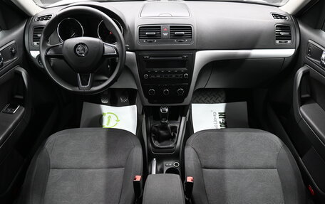 Skoda Yeti I рестайлинг, 2014 год, 1 095 000 рублей, 12 фотография