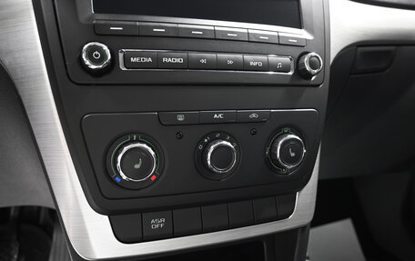 Skoda Yeti I рестайлинг, 2014 год, 1 095 000 рублей, 16 фотография