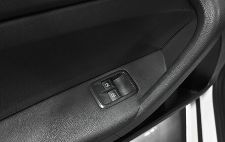 Skoda Yeti I рестайлинг, 2014 год, 1 095 000 рублей, 17 фотография