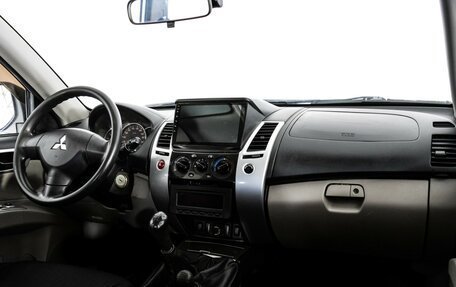 Mitsubishi Pajero Sport II рестайлинг, 2011 год, 1 299 000 рублей, 9 фотография