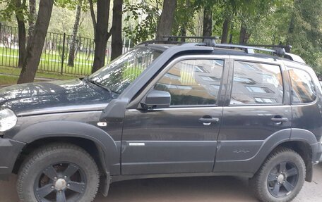 Chevrolet Niva I рестайлинг, 2015 год, 750 000 рублей, 2 фотография