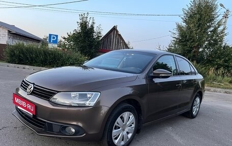 Volkswagen Jetta VI, 2012 год, 980 000 рублей, 8 фотография
