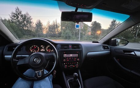Volkswagen Jetta VI, 2012 год, 980 000 рублей, 12 фотография