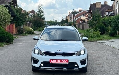 KIA Rio IV, 2018 год, 1 550 000 рублей, 2 фотография
