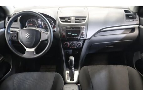 Suzuki Swift IV, 2011 год, 750 000 рублей, 7 фотография