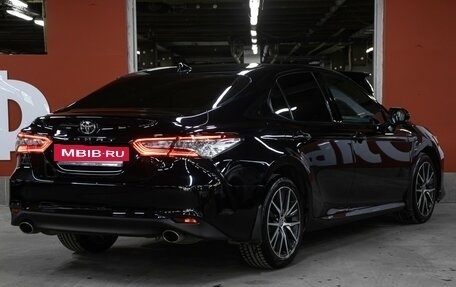 Toyota Camry, 2021 год, 3 098 000 рублей, 5 фотография