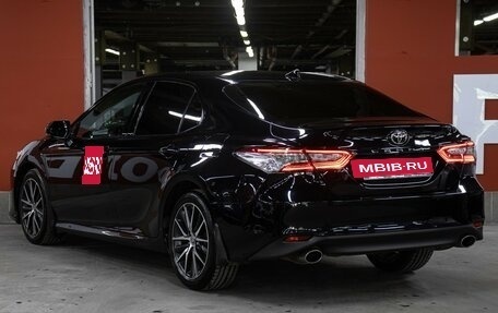Toyota Camry, 2021 год, 3 098 000 рублей, 7 фотография