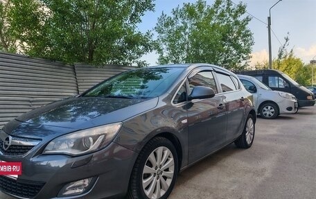 Opel Astra J, 2011 год, 735 000 рублей, 4 фотография