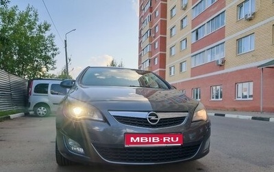 Opel Astra J, 2011 год, 735 000 рублей, 1 фотография