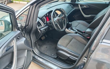 Opel Astra J, 2011 год, 735 000 рублей, 24 фотография