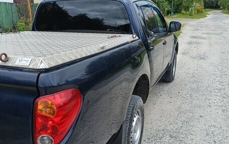 Mitsubishi L200 IV рестайлинг, 2013 год, 1 050 000 рублей, 4 фотография