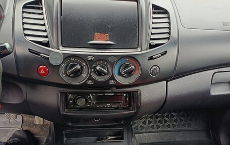 Mitsubishi L200 IV рестайлинг, 2013 год, 1 050 000 рублей, 8 фотография