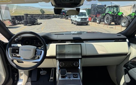 Land Rover Range Rover IV рестайлинг, 2022 год, 14 999 999 рублей, 18 фотография