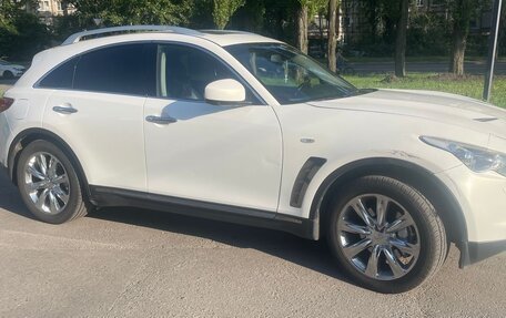 Infiniti QX70, 2014 год, 2 100 000 рублей, 3 фотография