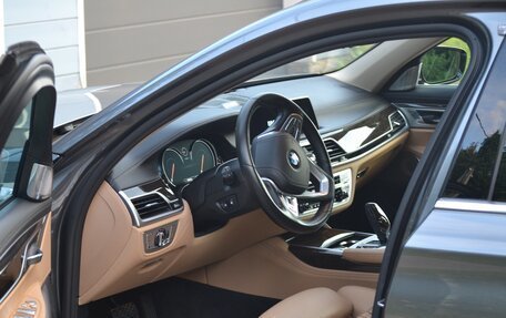 BMW 7 серия, 2016 год, 3 900 000 рублей, 10 фотография