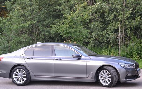 BMW 7 серия, 2016 год, 3 900 000 рублей, 15 фотография