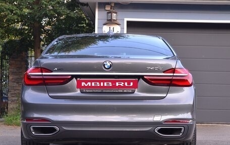 BMW 7 серия, 2016 год, 3 900 000 рублей, 14 фотография