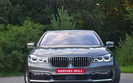 BMW 7 серия, 2016 год, 3 900 000 рублей, 7 фотография
