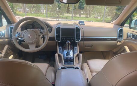 Porsche Cayenne III, 2012 год, 2 150 000 рублей, 15 фотография