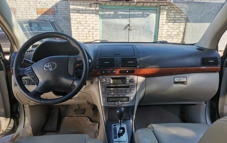 Toyota Avensis III рестайлинг, 2007 год, 690 000 рублей, 9 фотография