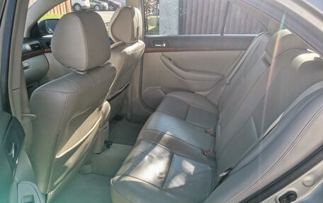 Toyota Avensis III рестайлинг, 2007 год, 690 000 рублей, 8 фотография
