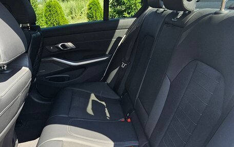 BMW 3 серия, 2020 год, 4 300 000 рублей, 26 фотография