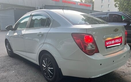 Chevrolet Aveo III, 2013 год, 800 000 рублей, 4 фотография