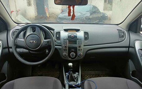 KIA Cerato III, 2011 год, 750 000 рублей, 2 фотография
