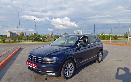Volkswagen Tiguan II, 2017 год, 2 250 000 рублей, 3 фотография